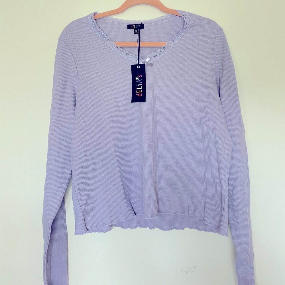 Delia crop long sleeve crop top. NWT